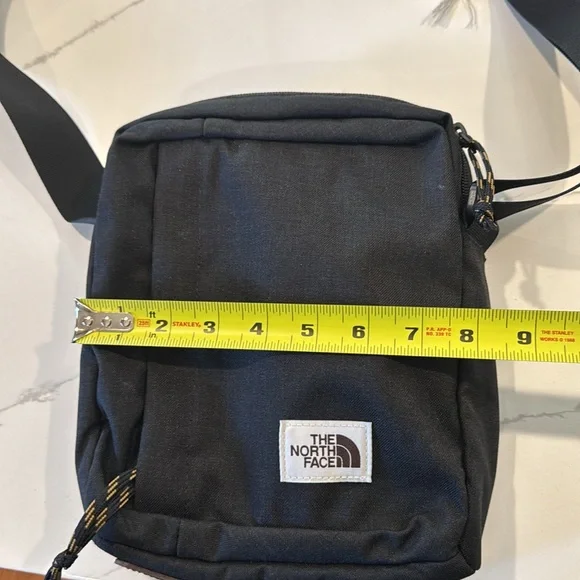 The North Face Small Shoulder Bag - Picture 7 of 8